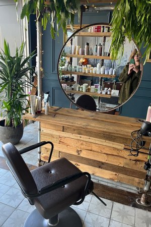 The Dumb Brunette Hair Salon in Wollaton, Nottingham